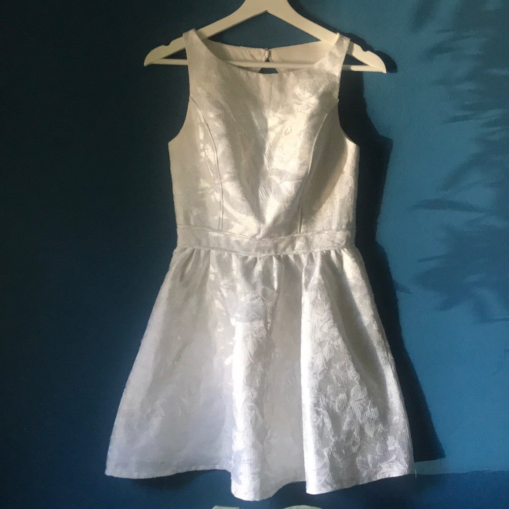 Aidan Mattox white dress
